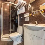 Senoji Hansa 3*