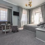 Senoji Hansa 3*