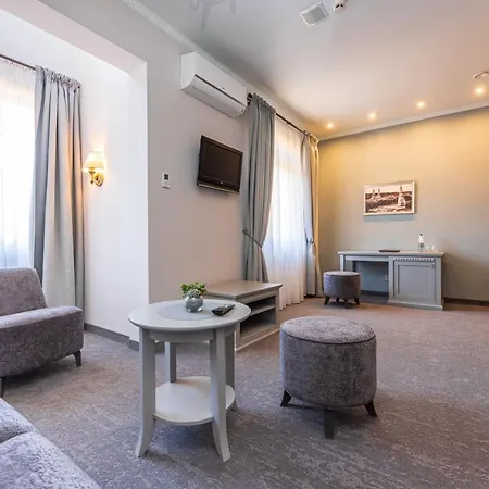 Hotel Cipolino 3*