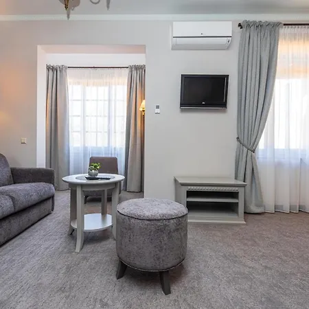 Hotel Cipolino 3*