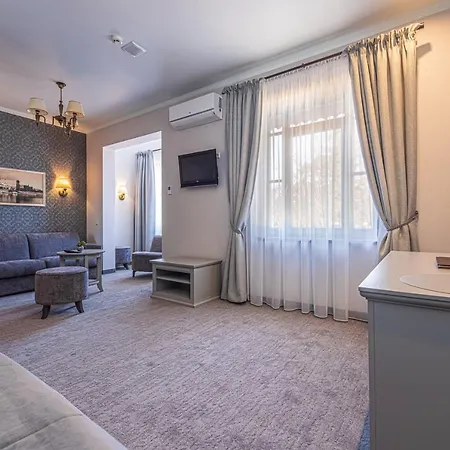 Hotel Senoji Hansa 3*