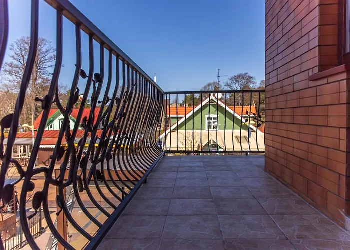 Senoji Hansa Hotell 3*