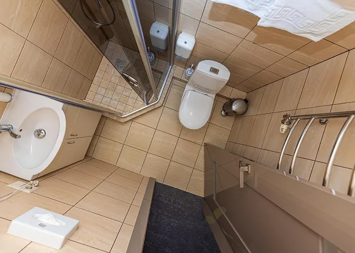 Senoji Hansa Hotell 3*