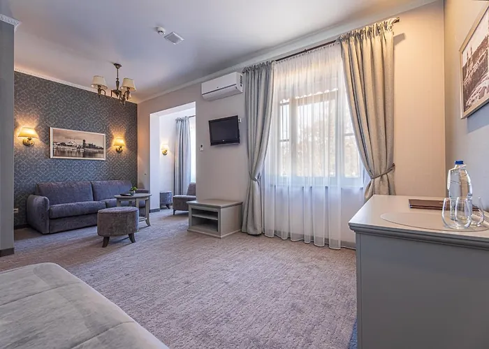 Hotell Senoji Hansa 3*