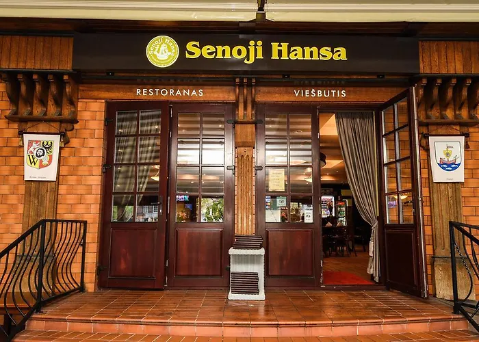 Готель Senoji Hansa